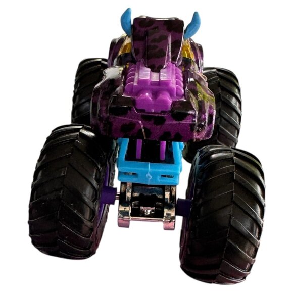 HOT WHEELS® Monster Trucks STEER‎ CLEAR® Vehicle 1:64 - Picture 2 of 3